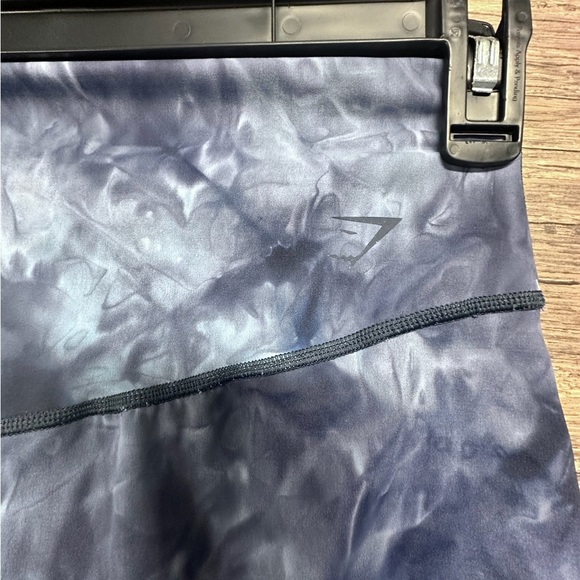 Gymshark Blue Gray Tie-Dye Leggings - Picture 6 of 9